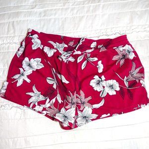 ~*NWOT Cacique Magenta Red Floral Swim Shorts - Size 16*~